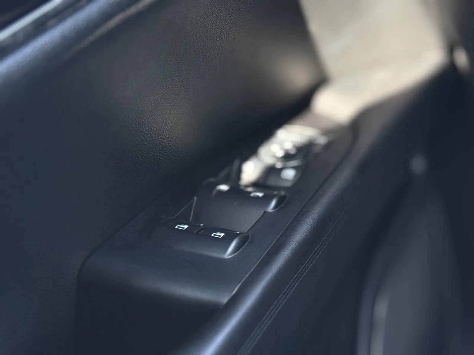 Used 2023 Lincoln Nautilus Reserve w/ Equipment Group 201A image 25