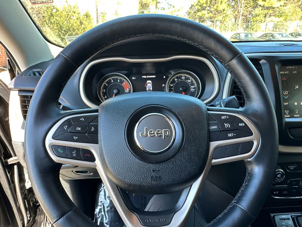 Used 2017 Jeep Cherokee High Altitude image 22