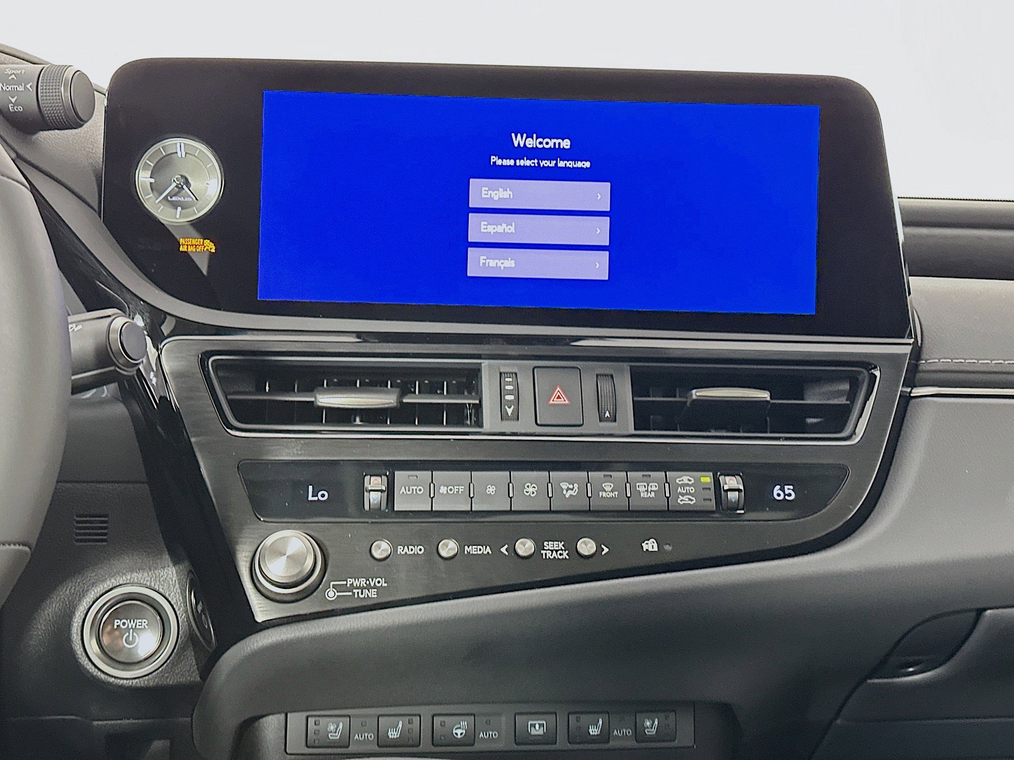 New 2025 Lexus ES 300h w/ Luxury Package image 14