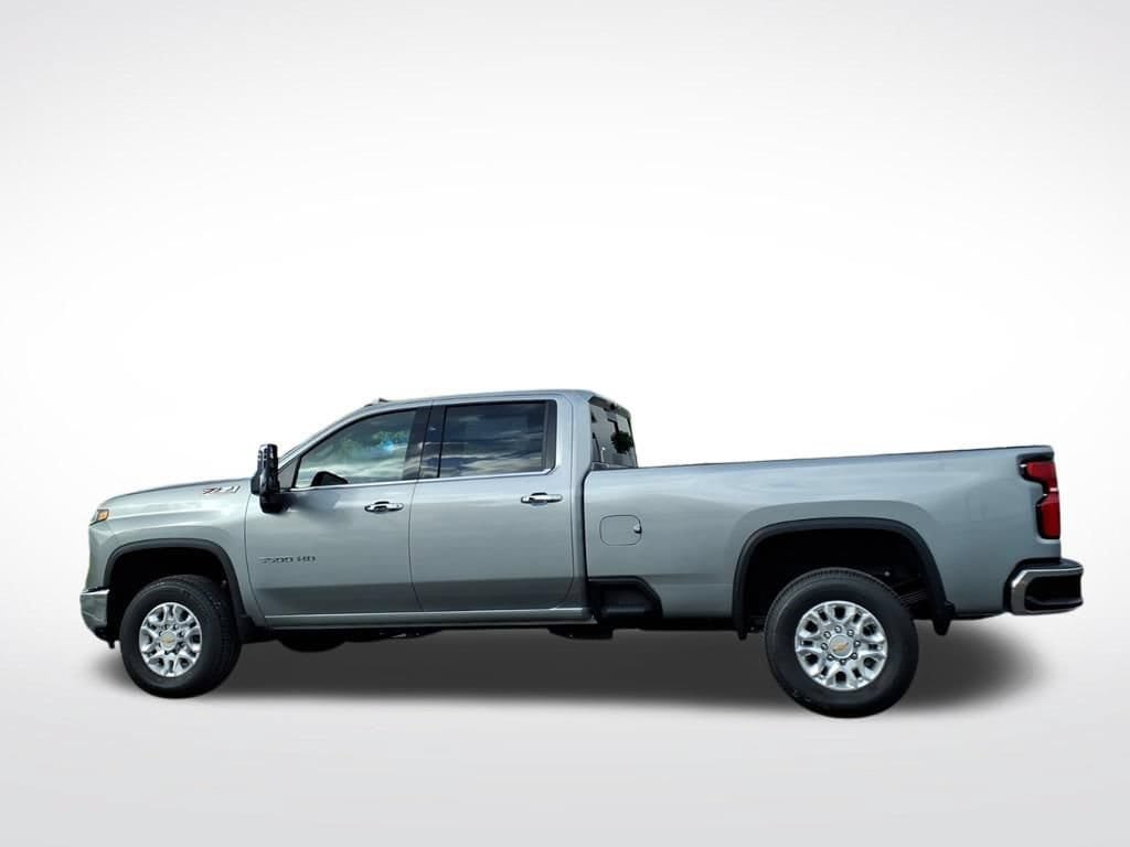 New 2026 Chevrolet Silverado 3500 LTZ w/ LTZ Plus Package AWD/4WD image 7