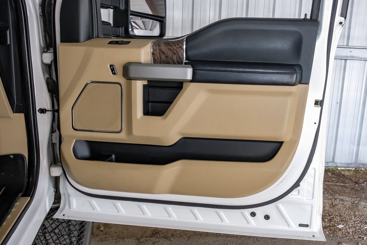 Used 2019 Ford F250 Lariat w/ Lariat Ultimate Package AWD/4WD image 46