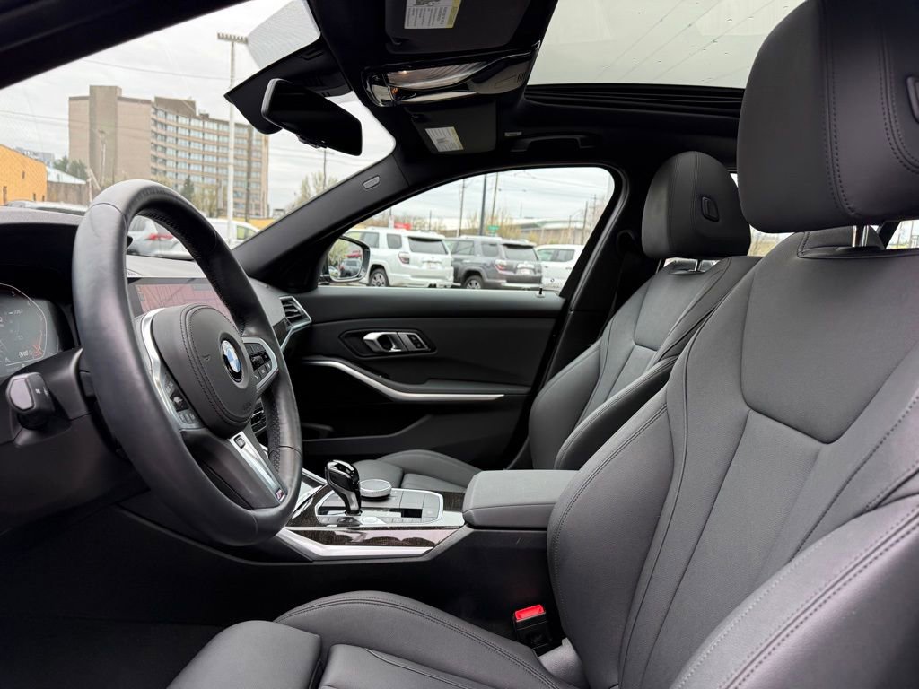 Used 2020 BMW 330i xDrive Sedan w/ Driving Assistance Package image 13