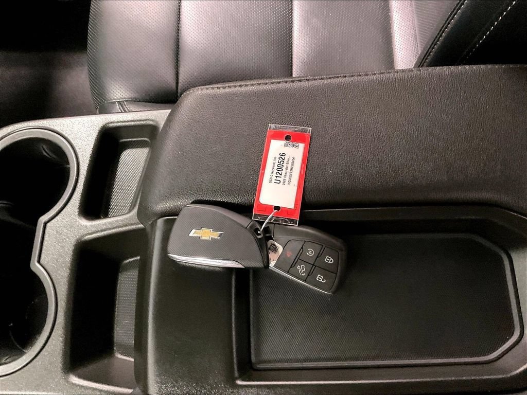 Used 2022 Chevrolet Silverado 1500 LT AWD/4WD image 29