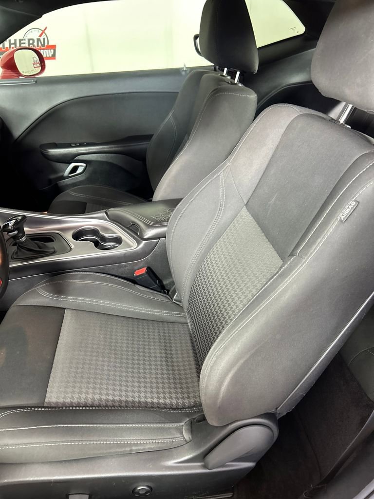 Used 2019 Dodge Challenger SXT w/ Blacktop Package image 12