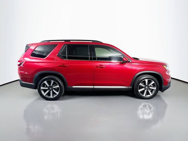 Used 2025 Honda Pilot Elite image 8