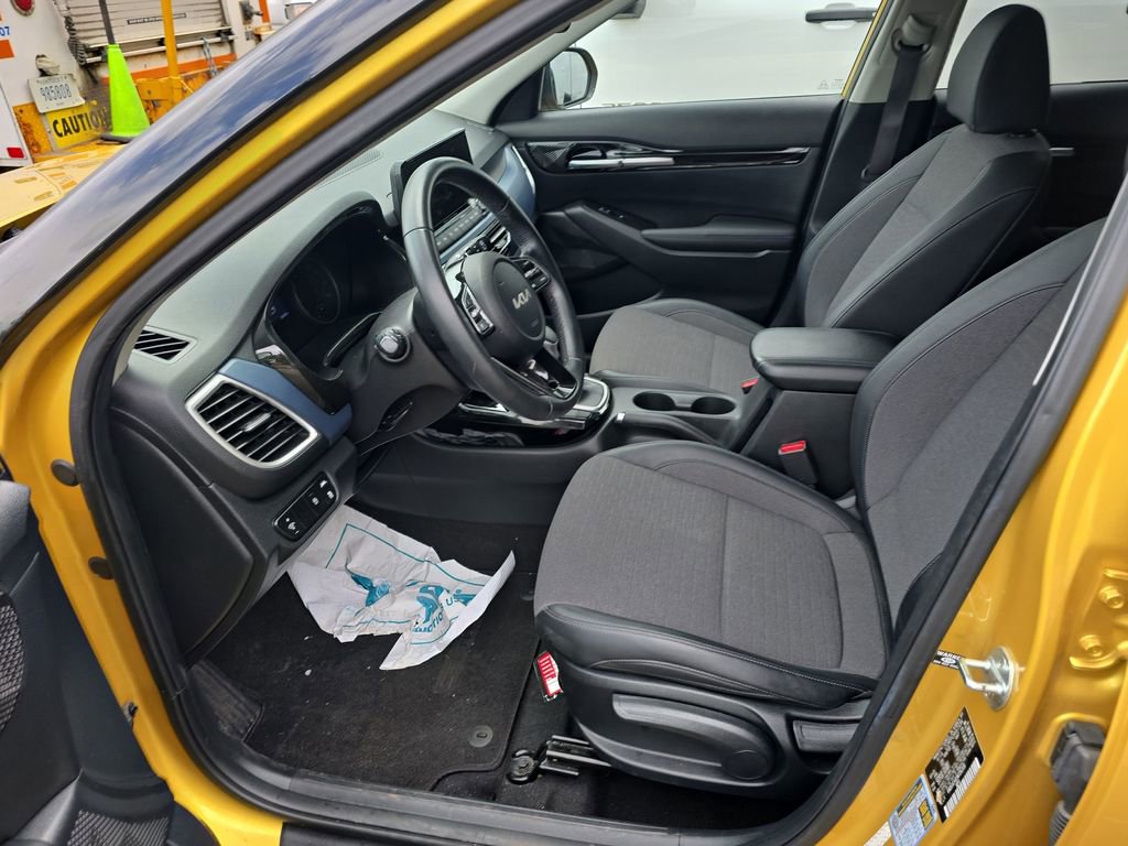 Used 2022 Kia Seltos S AWD/4WD image 8