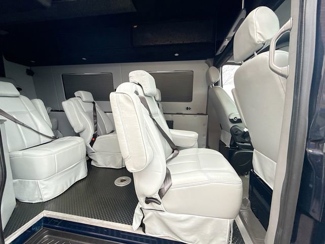 Used 2015 Mercedes-Benz Sprinter 2500 image 25