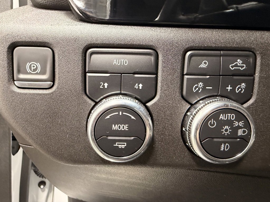 Used 2025 GMC Sierra 1500 Elevation w/ Elevation Premium Package image 32