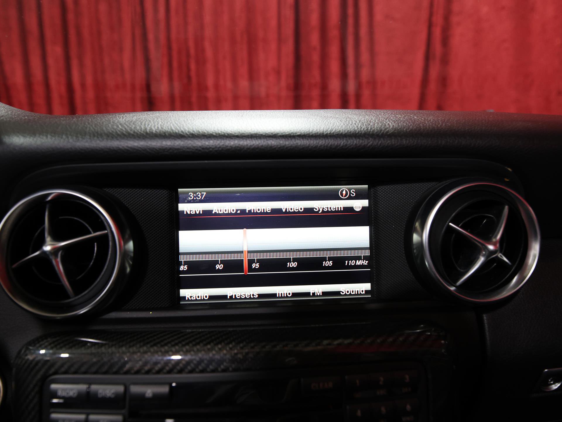 Used 2015 Mercedes-Benz SLK 250 image 19