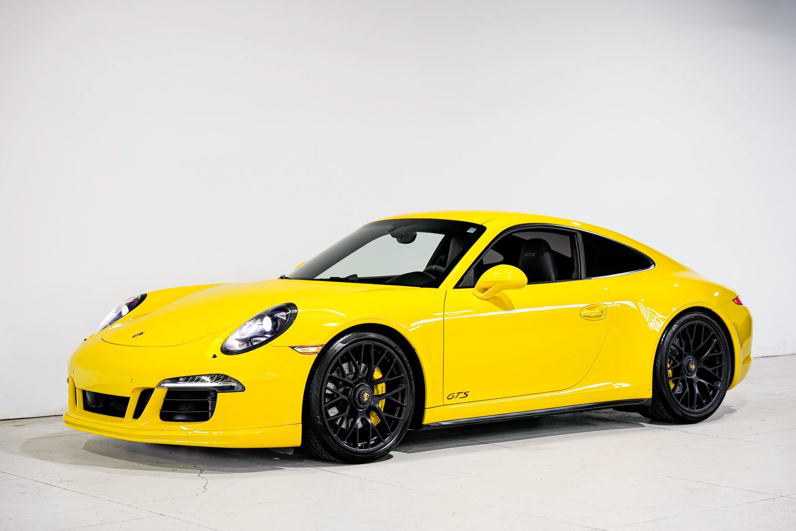 Used 2015 Porsche 911 Carrera GTS RWD image 6