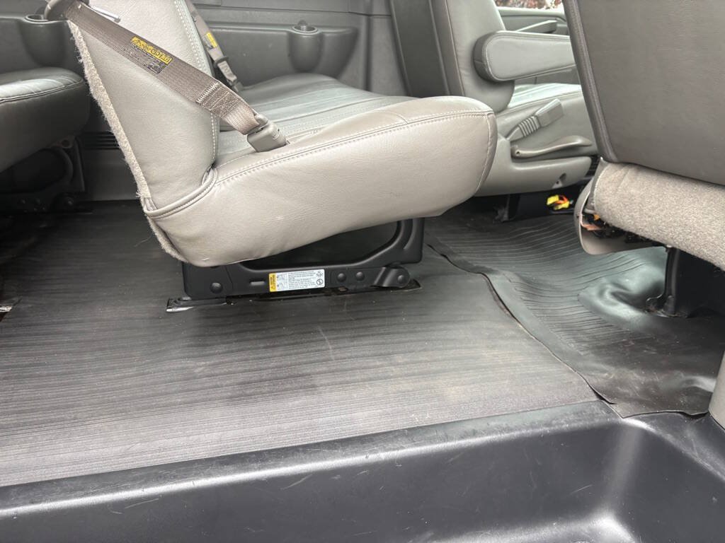Used 2017 Chevrolet Express 3500 LS RWD image 22