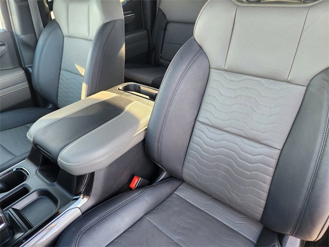 Used 2023 Chevrolet Silverado 1500 ZR2 w/ Technology Package image 8