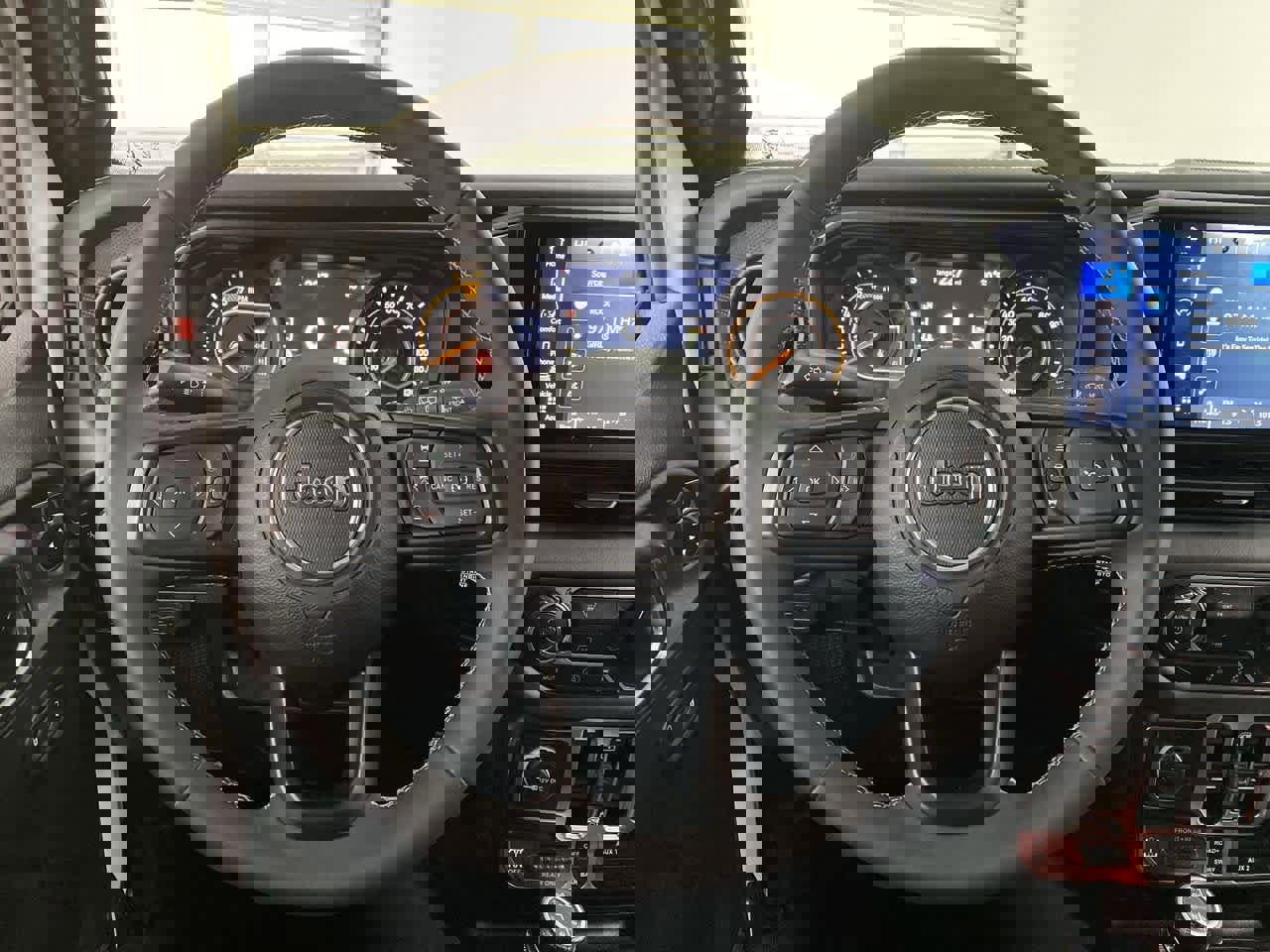 Used 2025 Jeep Wrangler Unlimited Rubicon image 20