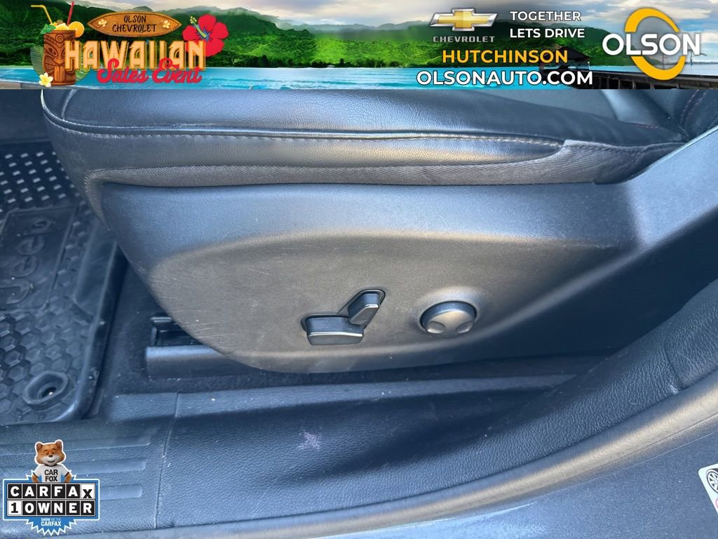 Used 2022 Jeep Cherokee Trailhawk image 11