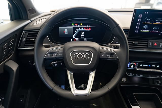 Used 2023 Audi Q5 2.0T Premium Plus w/ Premium Plus Package AWD/4WD image 14