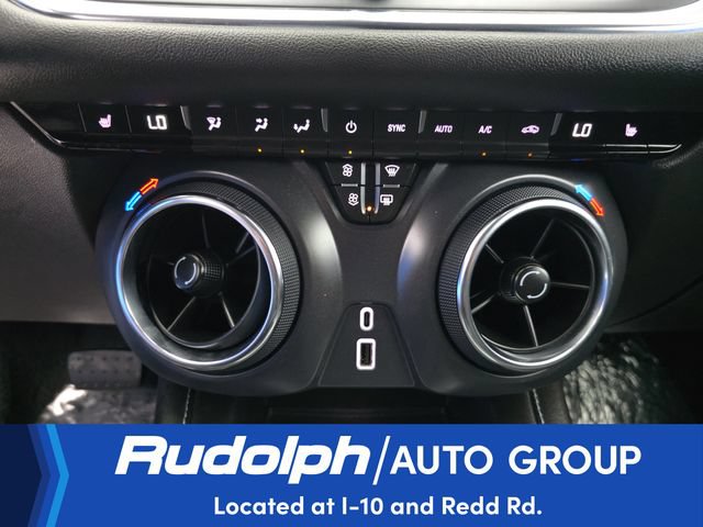 Used 2025 Chevrolet Blazer LT FWD image 22