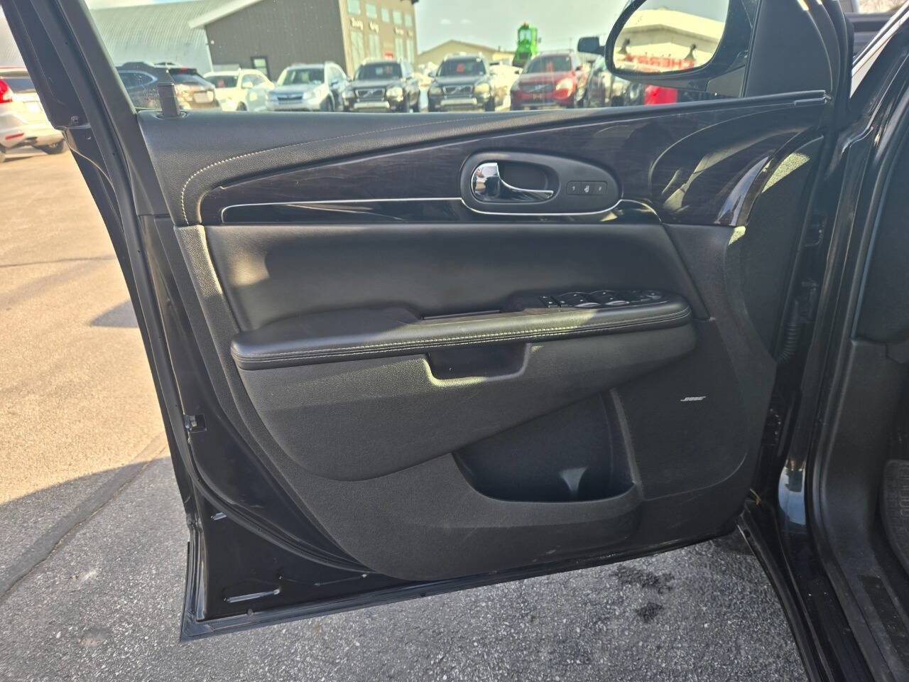 Used 2015 Buick Enclave Leather AWD/4WD image 34