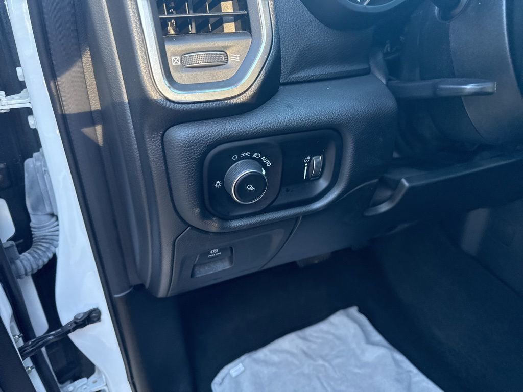 Used 2024 RAM 1500 Laramie image 21