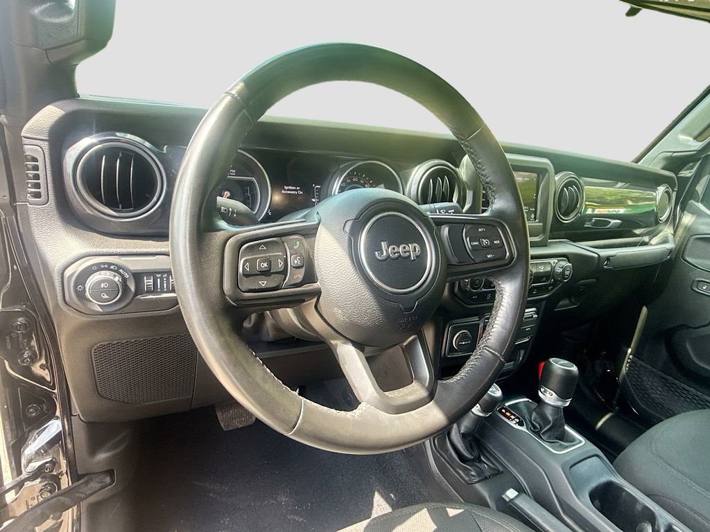 Used 2022 Jeep Gladiator Sport image 12