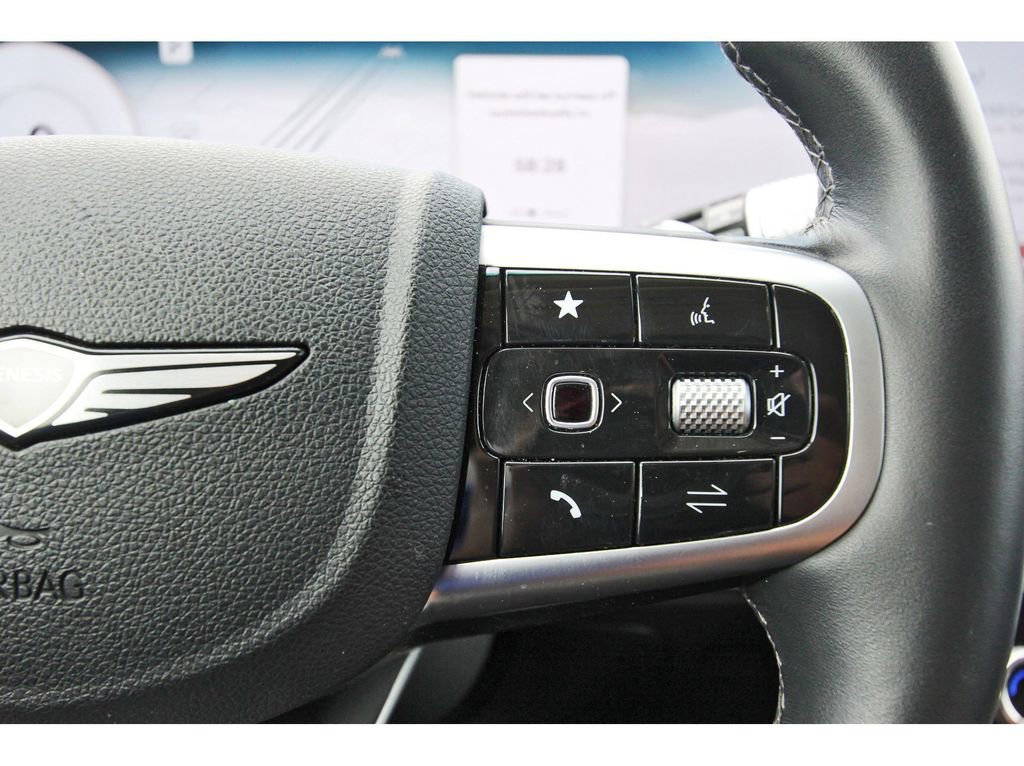 Used 2025 Genesis GV80 2.5T Standard image 16