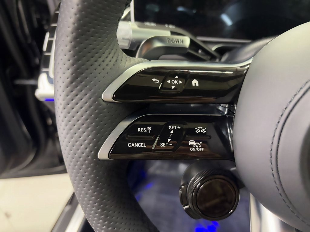 Used 2024 Mercedes-Benz S 63 AMG S w/ Carbon Fiber Exterior Package image 12