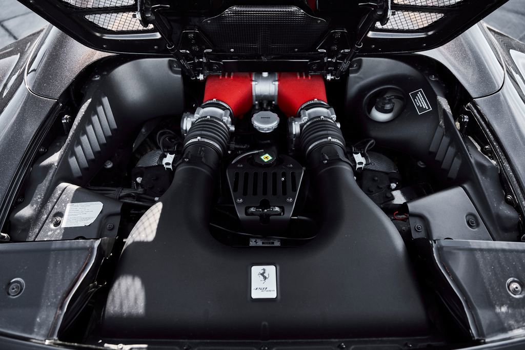 Used 2015 Ferrari 458 Spider RWD image 25