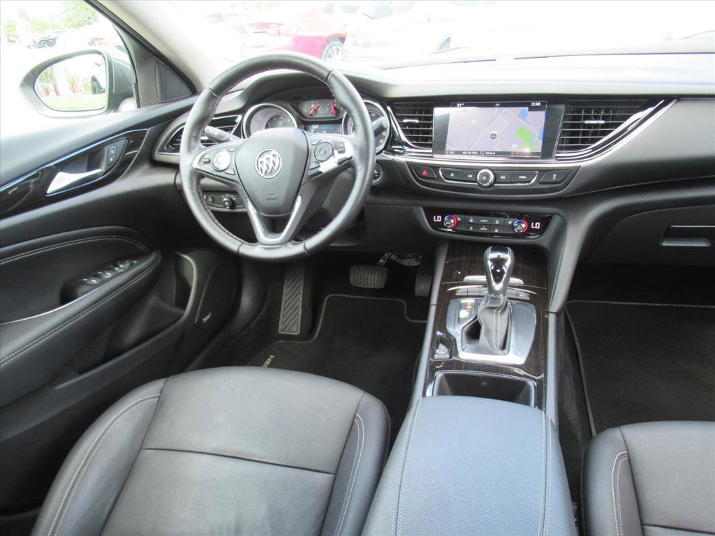 Used 2018 Buick Regal Essence w/ Driver Confidence Package #1 image 13
