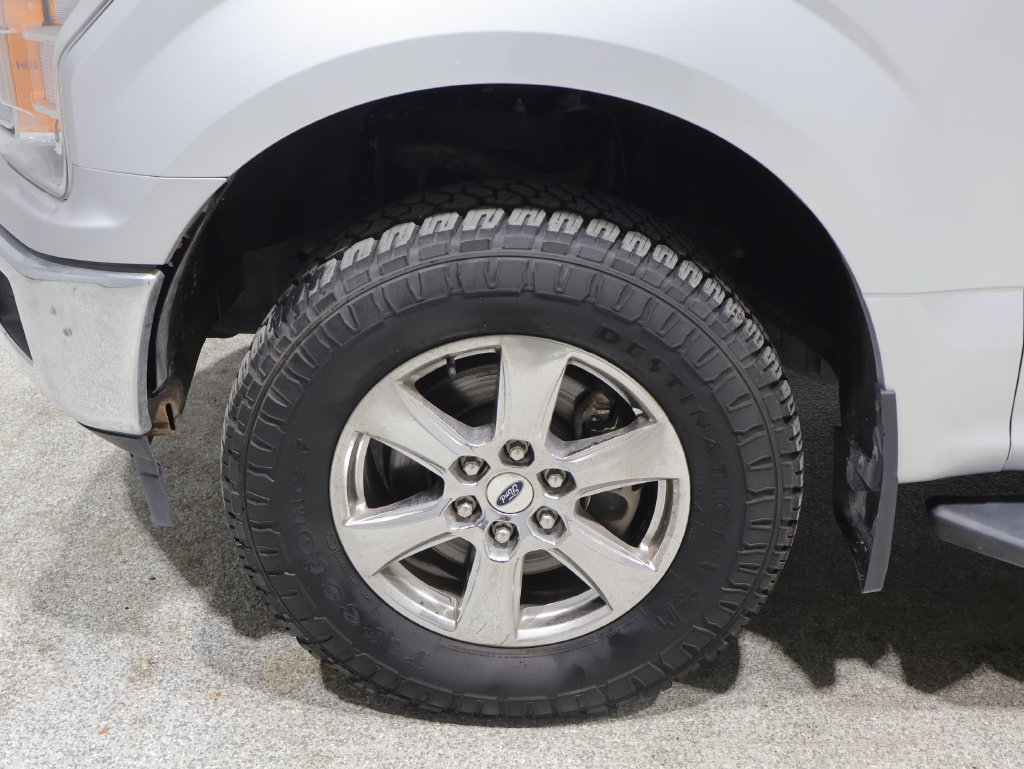 Used 2019 Ford F150 XLT w/ Equipment Group 302A Luxury AWD/4WD image 8
