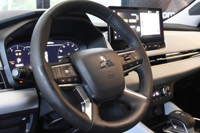 New 2026 Mitsubishi Outlander SE AWD/4WD image 39