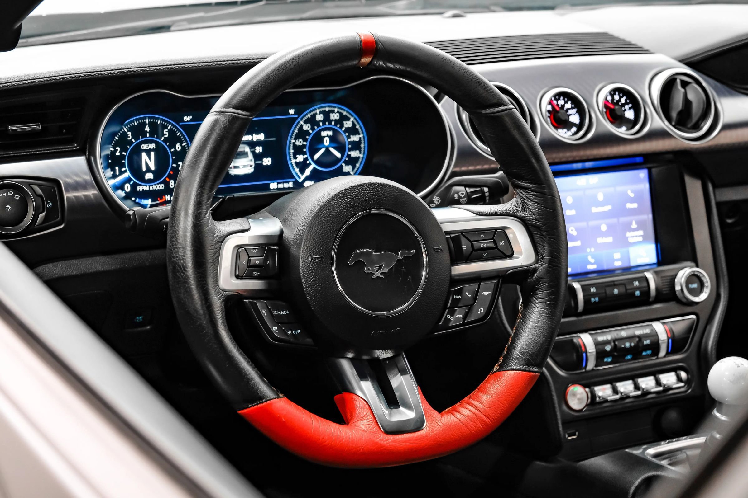 Used 2021 Ford Mustang Mach 1 w/ Mach 1 Handling Package RWD image 17