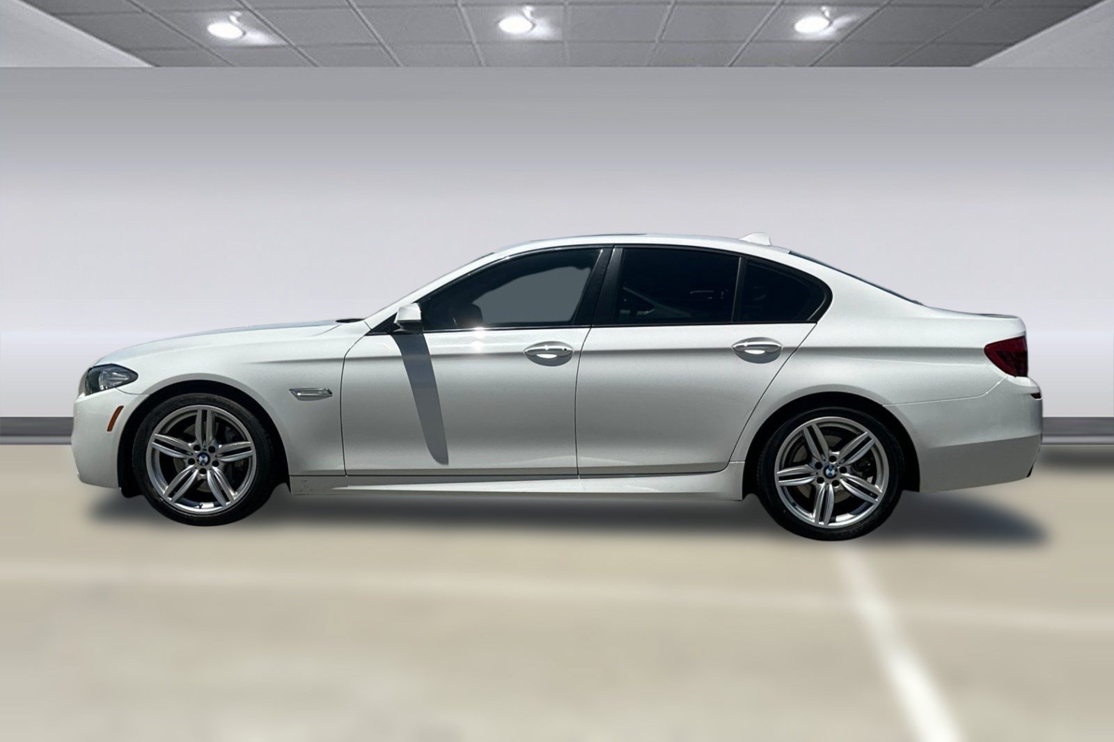 Used 2016 BMW 535i Sedan RWD image 2
