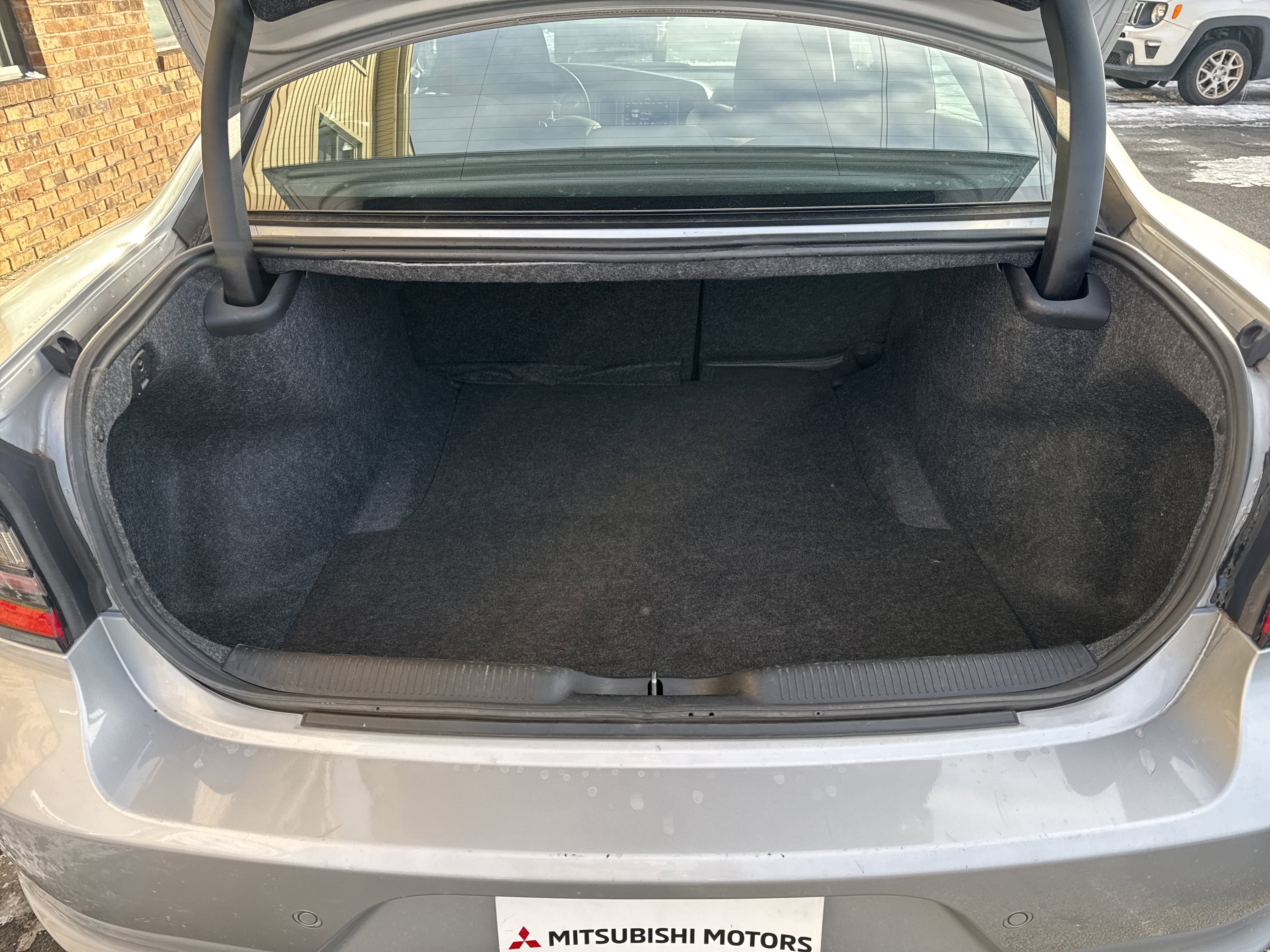 Used 2023 Dodge Charger SXT image 11