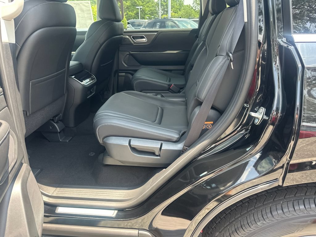 New 2027 INFINITI QX80 Pure w/ Cargo Package AWD/4WD image 17