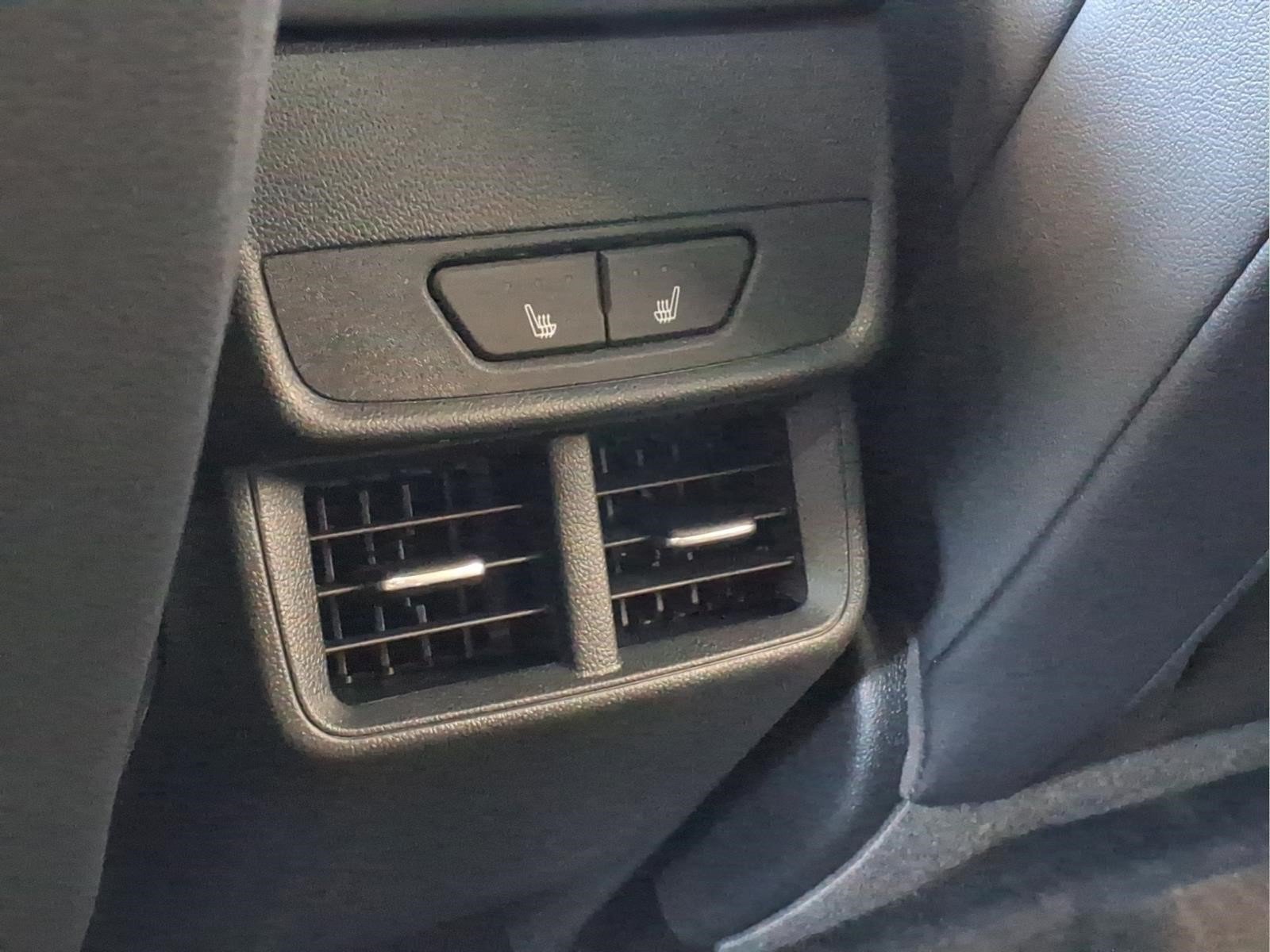 New 2026 Chevrolet Equinox RS w/ Convenience Package III FWD image 16