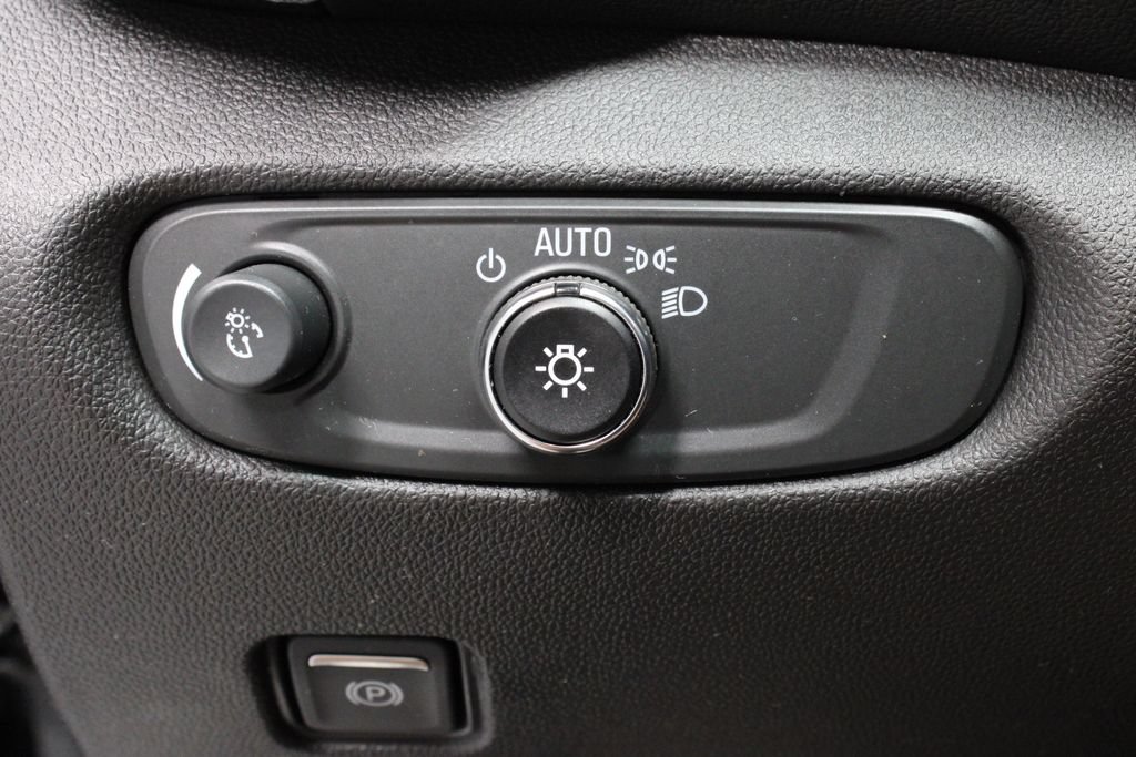 Used 2024 Chevrolet Blazer LT w/ Driver Confidence Package FWD image 25