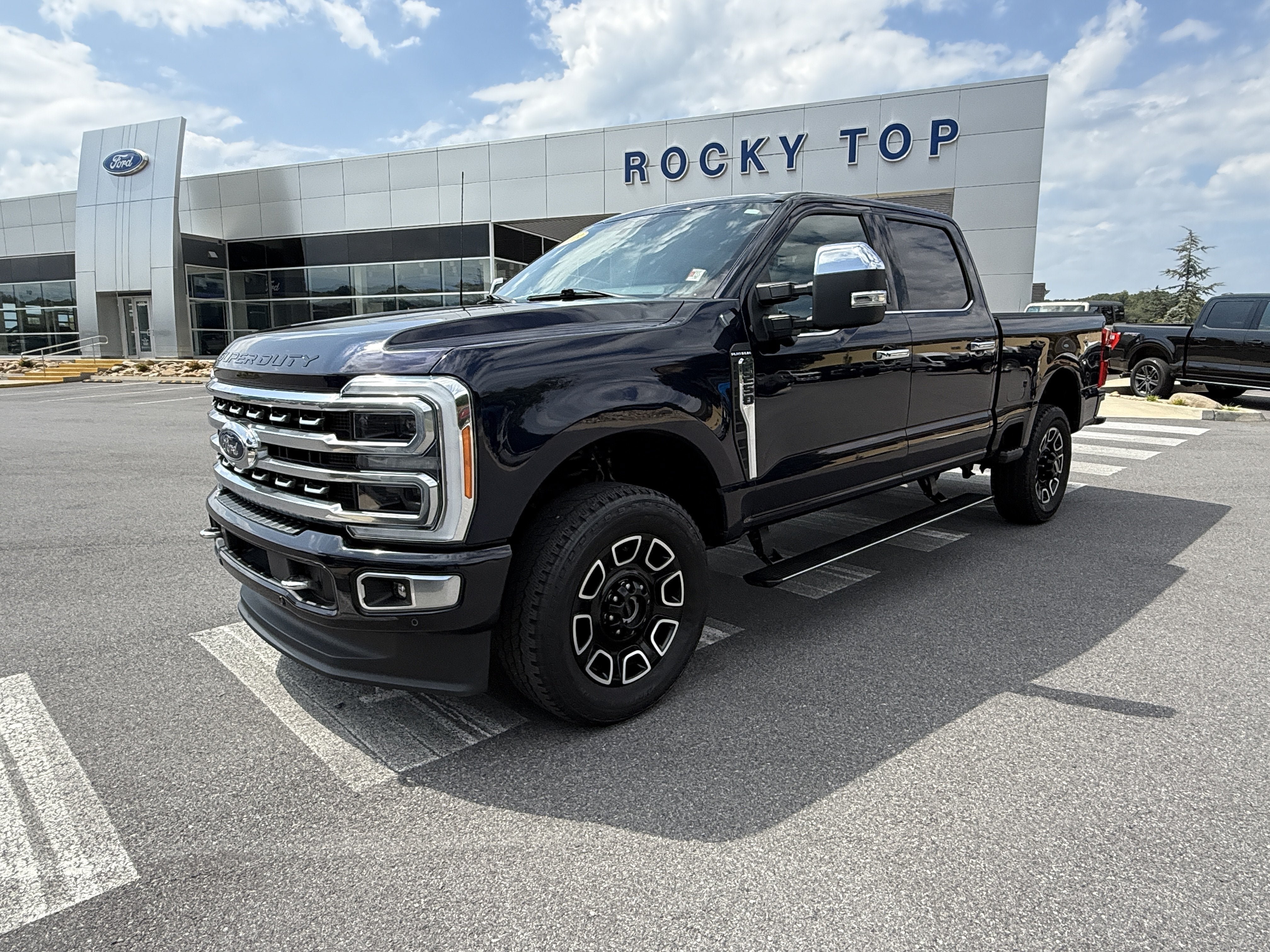 Used 2023 Ford F250 Platinum AWD/4WD video 1