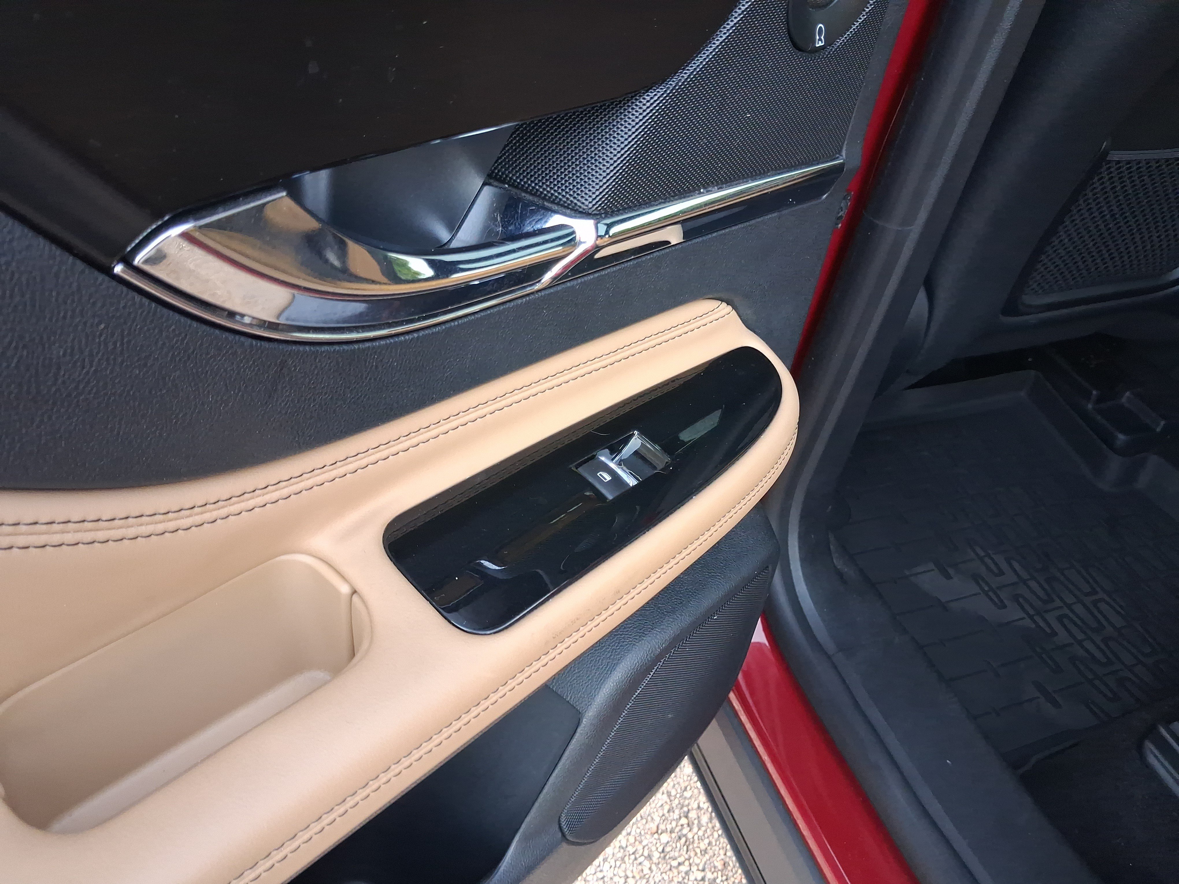 Used 2020 Lincoln Corsair Reserve FWD image 10