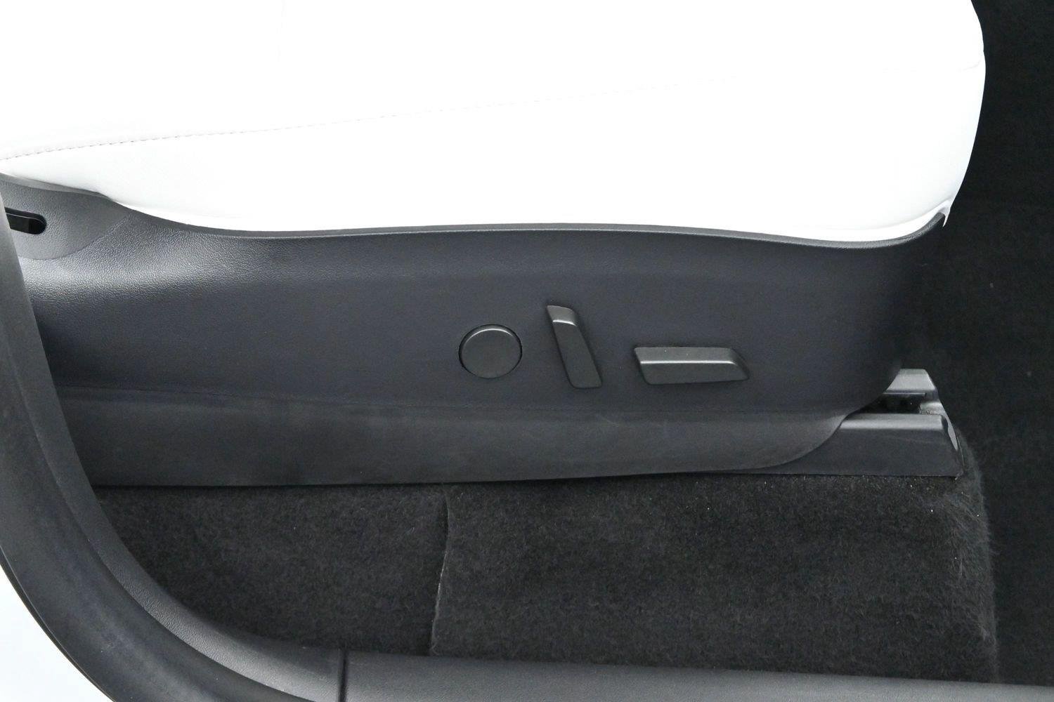 Used 2020 Tesla Model Y Performance AWD/4WD image 26