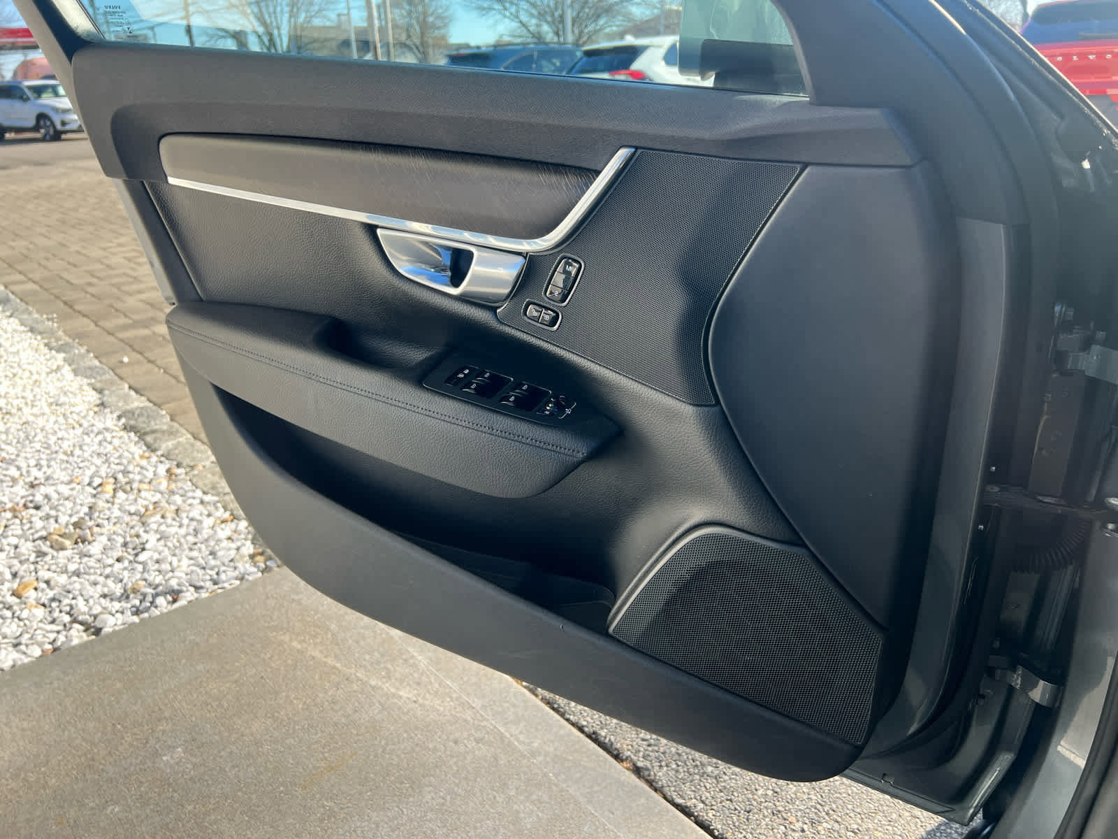 Used 2018 Volvo V90 T5 Cross Country w/ Convenience Package image 14