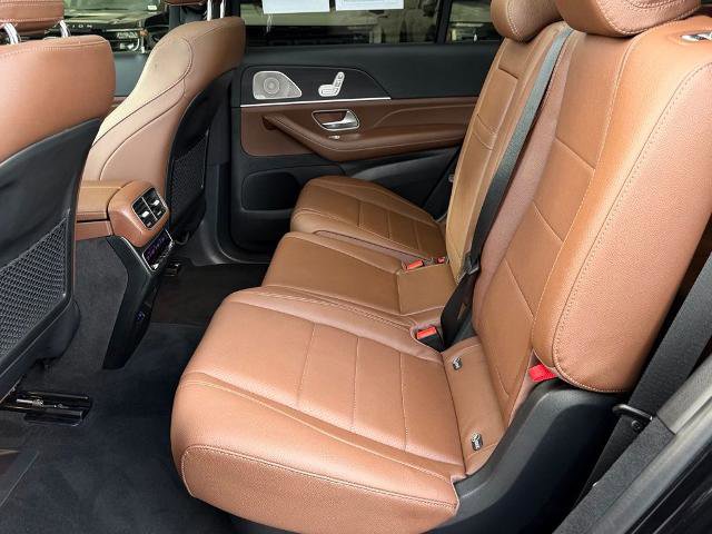 Used 2025 Mercedes-Benz GLS 450 4MATIC image 31