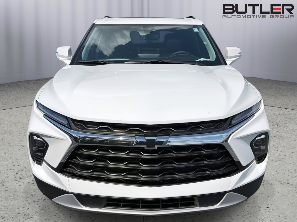 New 2026 Chevrolet Blazer LT w/ Sound & Technology Package FWD image 9