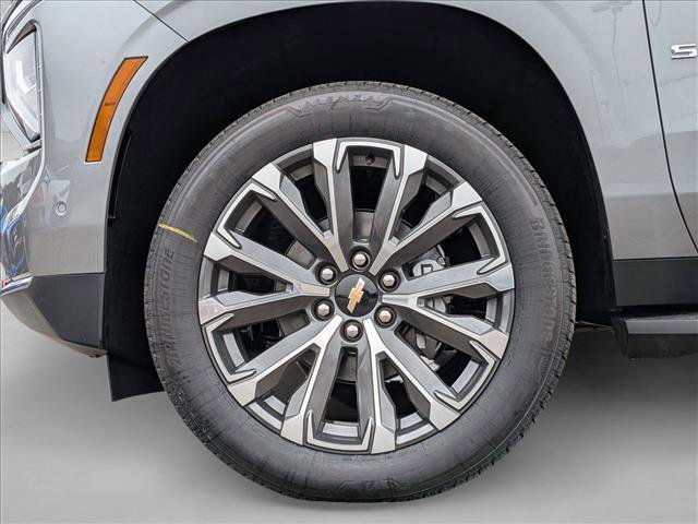 New 2026 Chevrolet Suburban High Country image 18