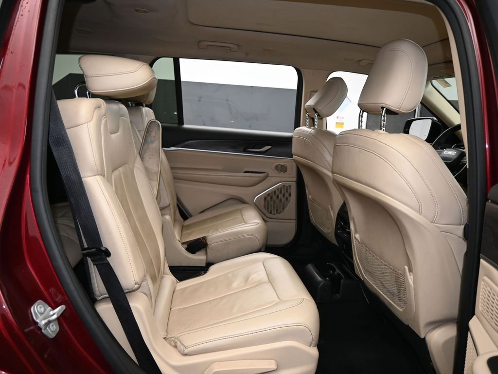 Used 2021 Jeep Grand Cherokee L Limited image 46