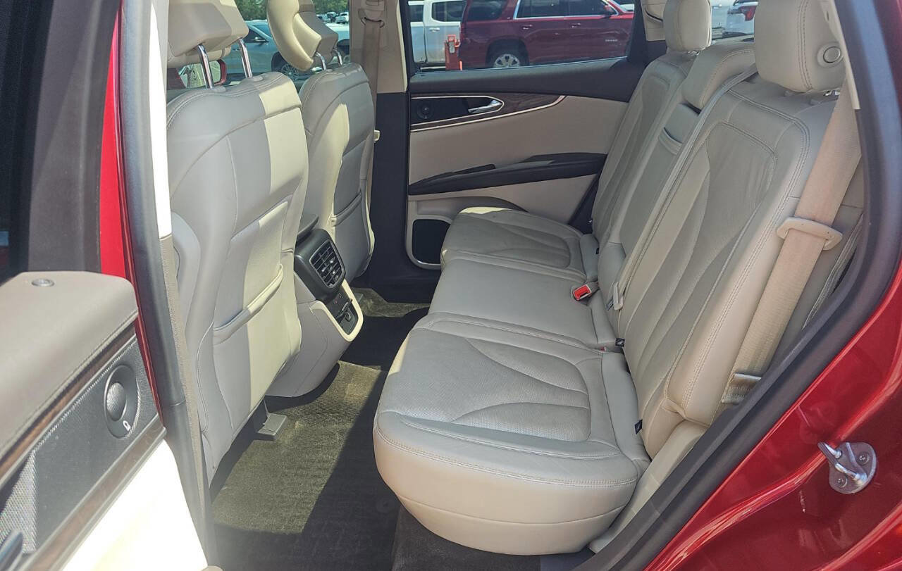 Used 2016 Lincoln MKX Reserve w/ Technology Package image 13
