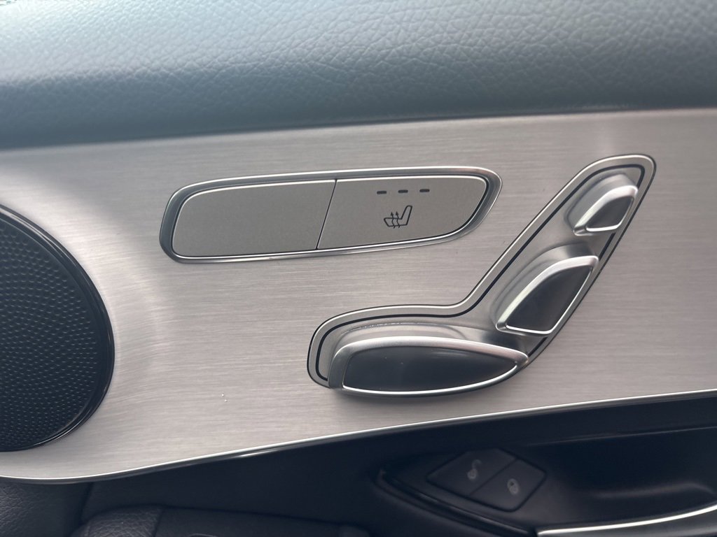 Used 2021 Mercedes-Benz GLC 300 4MATIC image 18