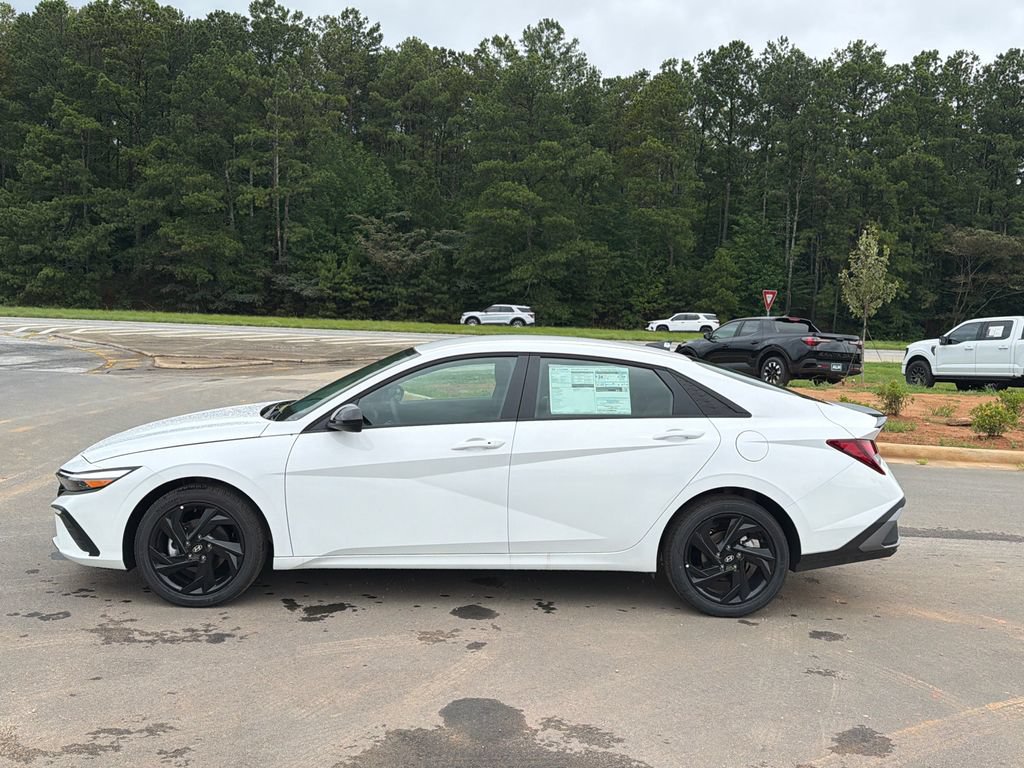 New 2026 Hyundai Elantra Sport FWD image 9