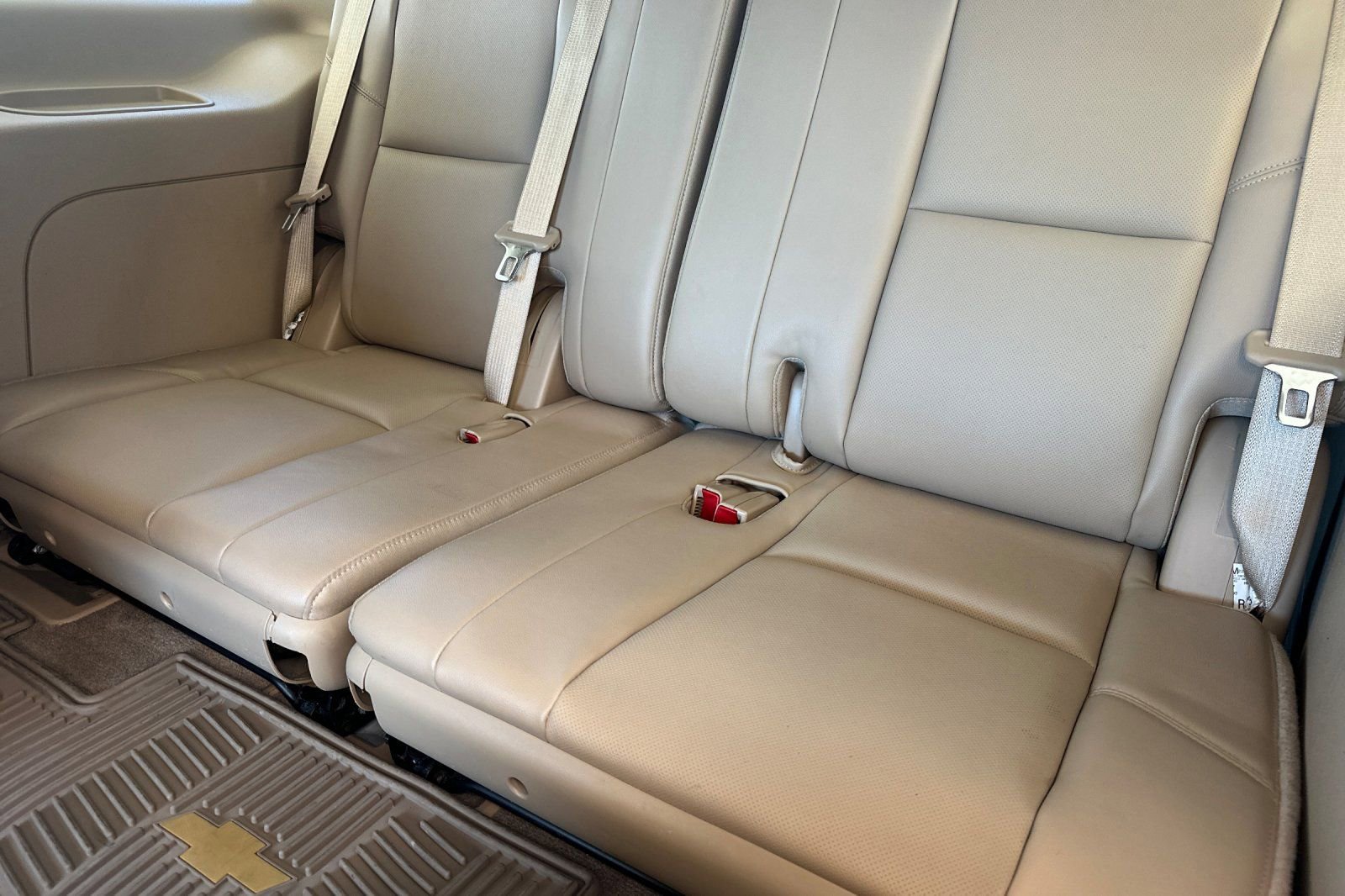 Used 2013 Chevrolet Tahoe LTZ image 16