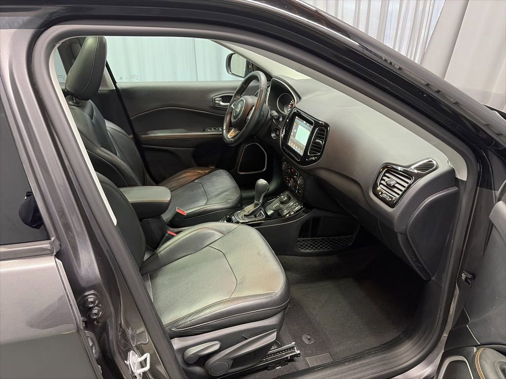 Used 2017 Jeep Compass Limited AWD/4WD image 18