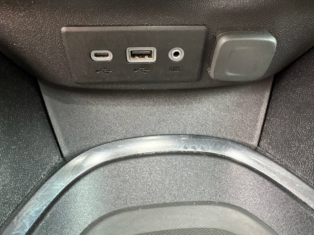 Used 2025 Chevrolet Malibu LT FWD image 29
