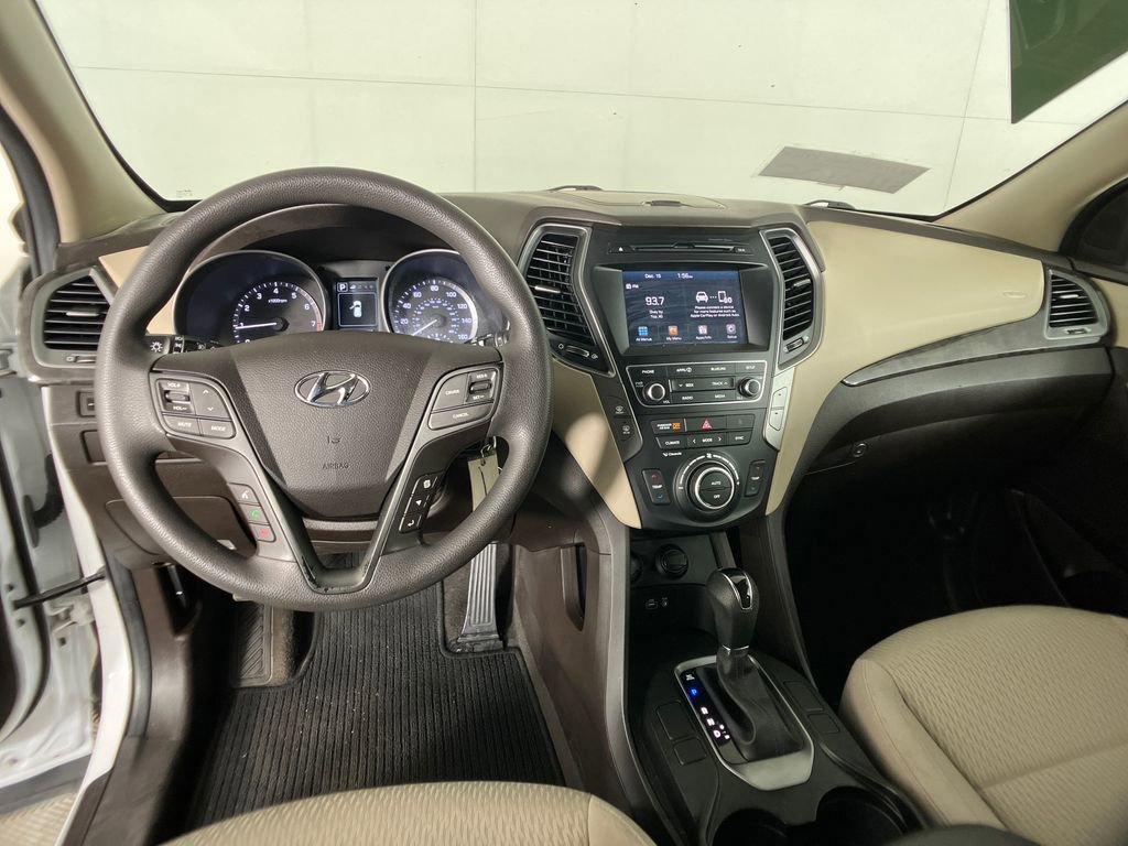 Used 2017 Hyundai Santa Fe Sport image 7